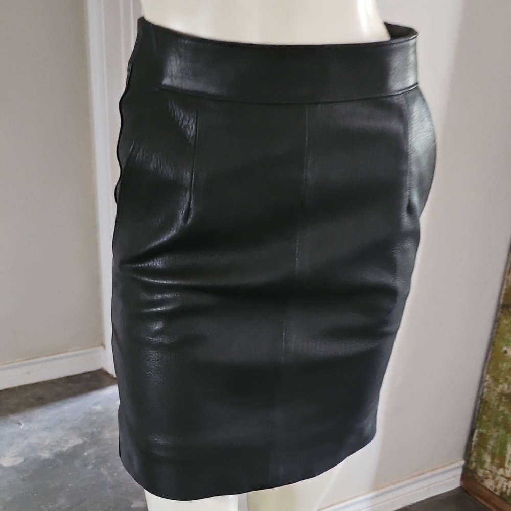 WRAP LONDON Elegant Dark Brown  Textured Leather Pencil Skirt Size 4